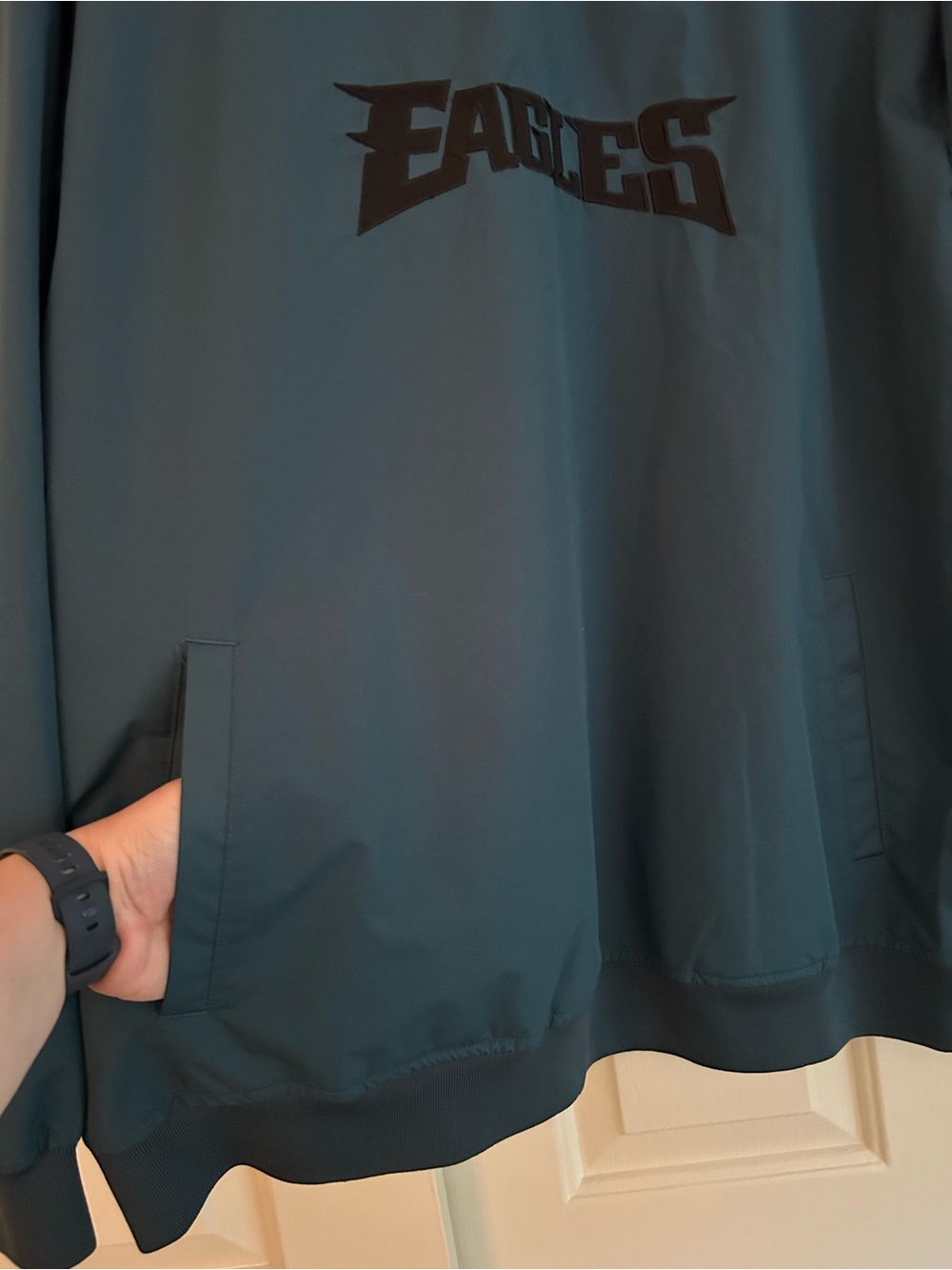 Vintage NFL Eagles V-Neck Pullover - Picture 2 of 5